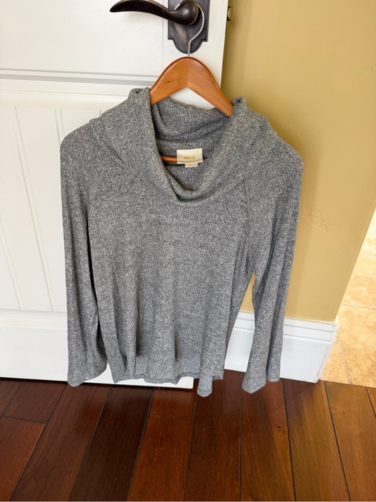 Anthropologie Sweaters - Anthropologie Gray Cowl Neck Sweater